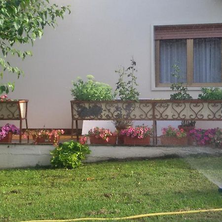 Hotel Le Vigne Contigliano Buitenkant foto