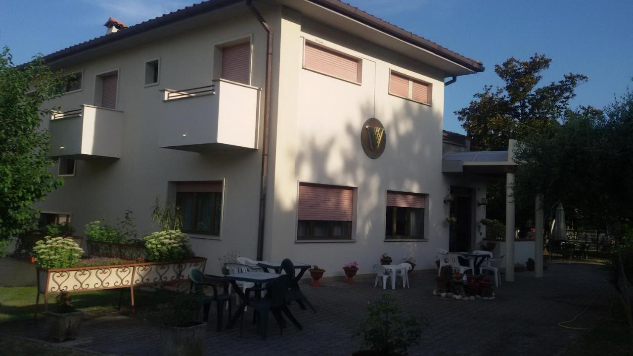 Hotel Le Vigne Contigliano Buitenkant foto