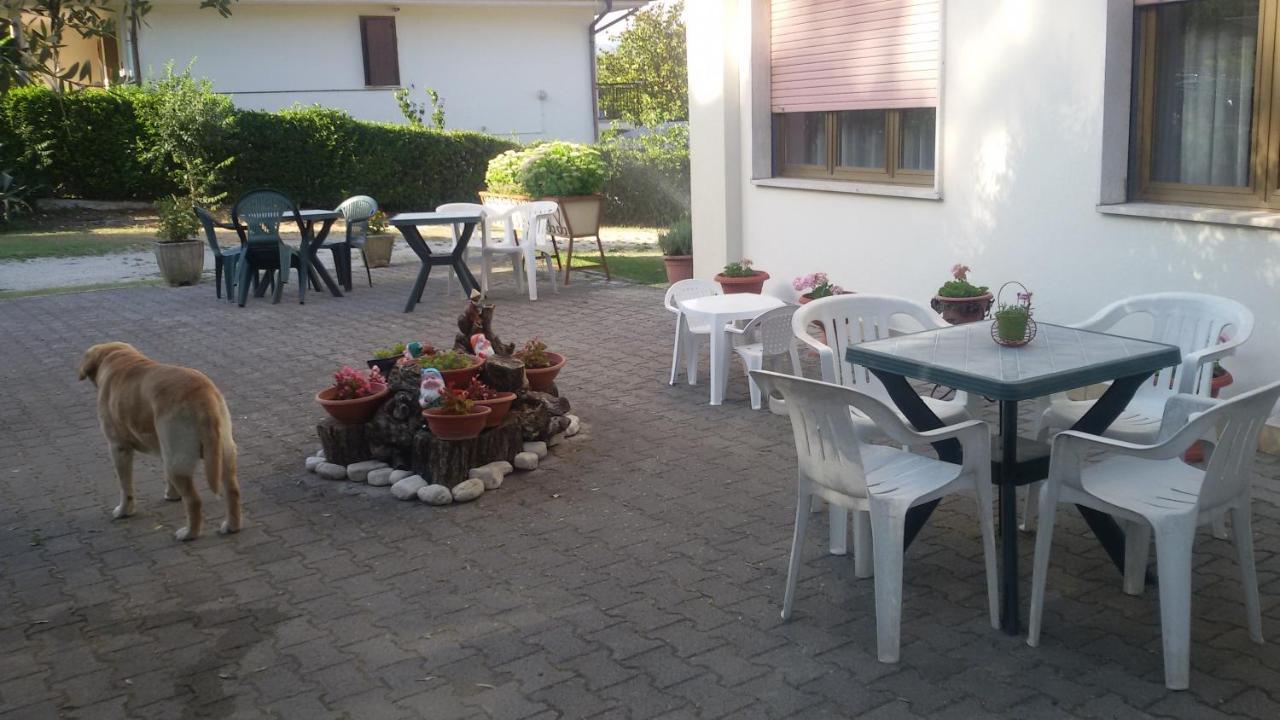 Hotel Le Vigne Contigliano Buitenkant foto